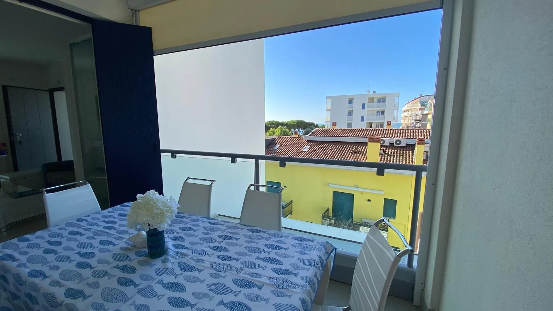 Attico Onda Blu Vista Mare - Acqua - A 150Mt Dalla Spiaggia Lido di Jesolo 0*,  Italy