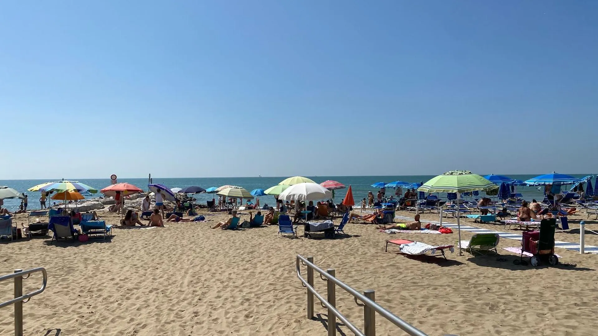 Attico Onda Blu Vista Mare - Acqua - A 150Mt Dalla Spiaggia Lido di Jesolo 0*,